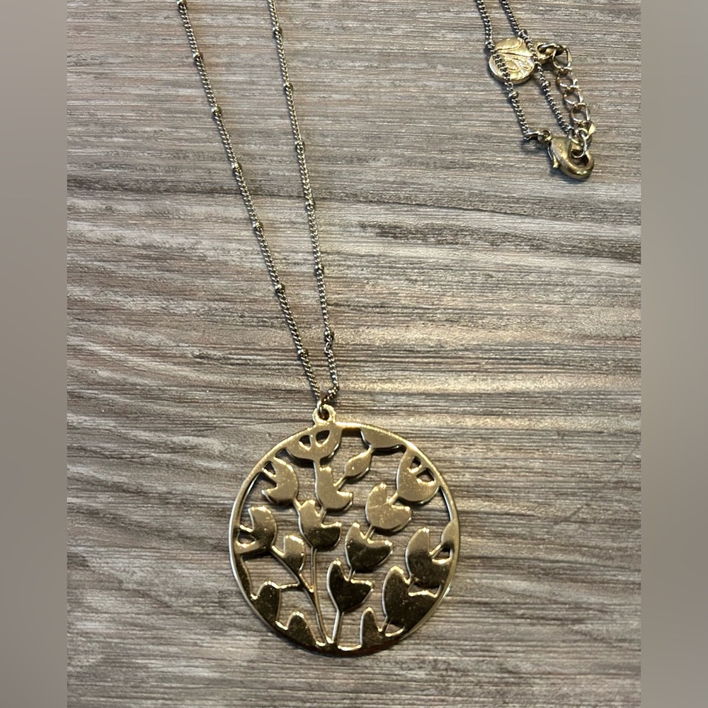 Vera Bradley Gold Pendant Necklace